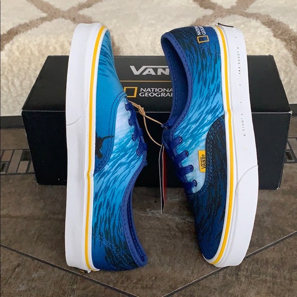 VANS AUTHENTIC NATIONAL GEOGRAPHIC OCEANTRBL WMNS - Picture 11 of 16